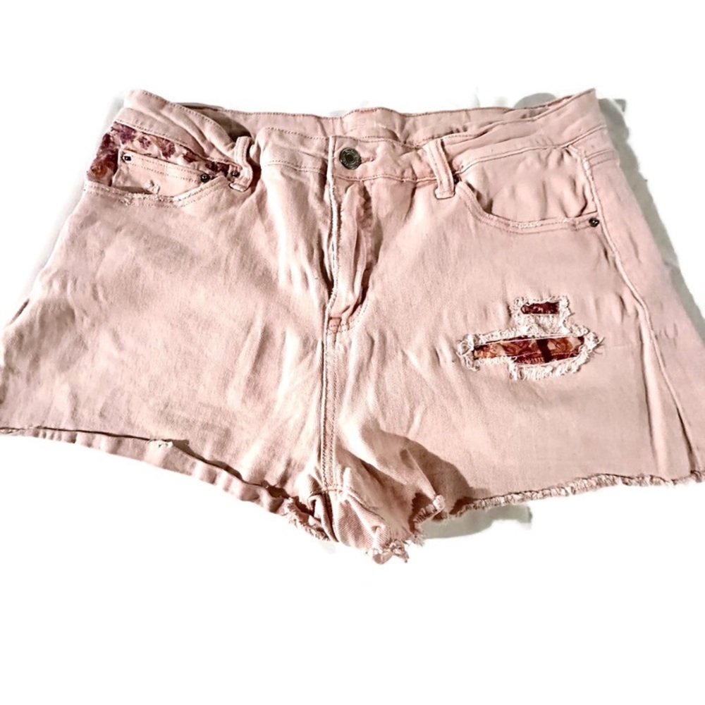 Pink Distressed Floral Patch Denim Shorts Size 14 Raw Hem Boho‎ Cut Offs